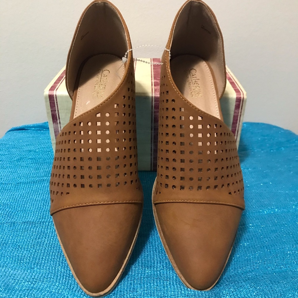 Catherine Malandrino Brown pointed toe flat